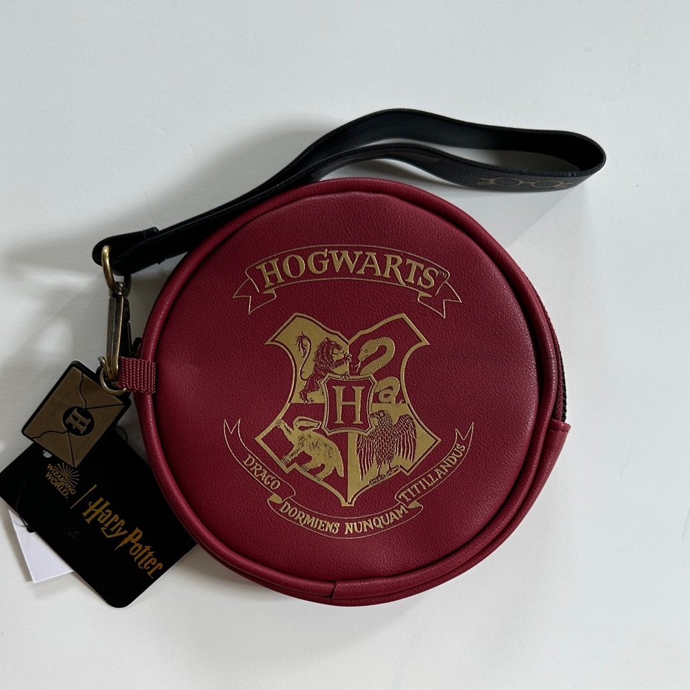 Warner Bros. Burgundy Harry Potter Hogwarts Emblem Bag Wristlet